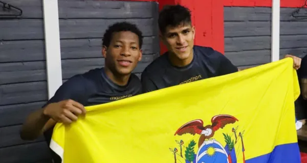 Piero Hincapié anotó un tanto en propia puerta ante Paraguay y los hinchas le hicieron algo al final del partido