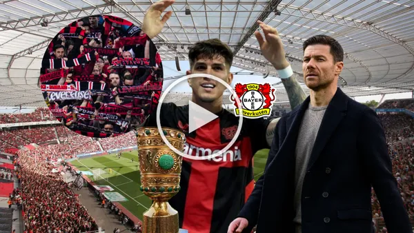 Piero Hincapié celebrando, Xabi Alonso acompañando. Foto tomada de: Bayer Leverkusen