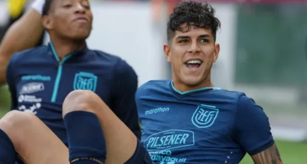 Piero Hincapié es uno de los fijos de Gustavo Alfaro para la Tri. Ahora que está de vacaciones mira que hace