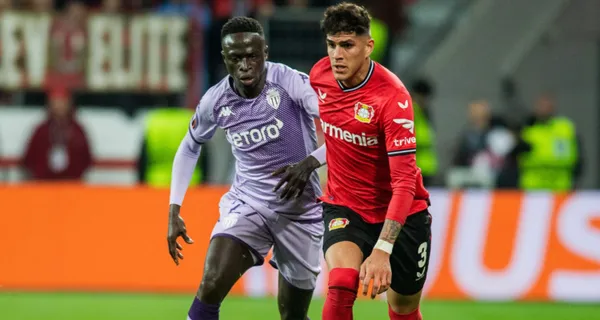 Piero Hincapié mostró una enorme personalidad en la semifinal contra la Roma