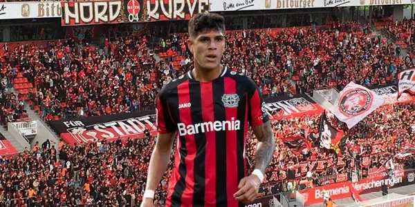 Piero Hincapié quedó como suplente en su equipo