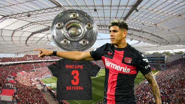 Piero Hincapié señalando que regala su camiseta de campeón. Foto tomada de: El Universo/Bundesliga