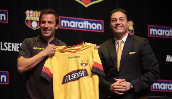 Por patrocinio en su camiseta