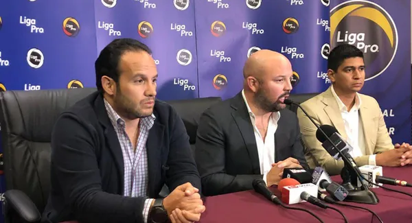 Presidente de la FEF advierte a la LigaPro el daño a equipos si se elimina la Serie B