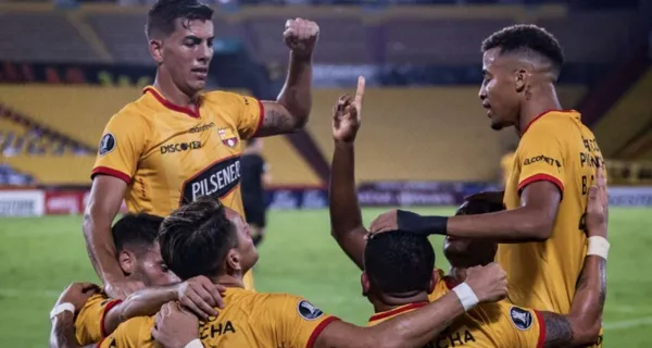 River Plate aprovechó la estancia de Barcelona SC, por el cotejo de Libertadores, para entregar un regalo especial al jugador que considera el mejor del plantel