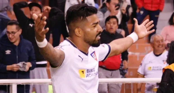 Rodrigo Aguirre había sido un nombre que estuvo rondando en Emelec, siendo tema en la prensa de Guayaquil, y en Liga de Quito los hinchas pedían su regreso