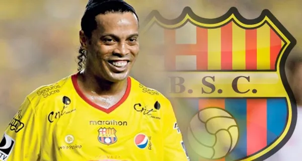 Ronaldinho estuvo en una Noche Amarilla y ahora le volvieron a poner en frente una camiseta del Ídolo