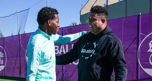 Ronaldo decidió ir al entrenamiento de Real Valladolid, donde se le acercó a Gonzalo Plata. Mira lo que hizo en presidente del equipo