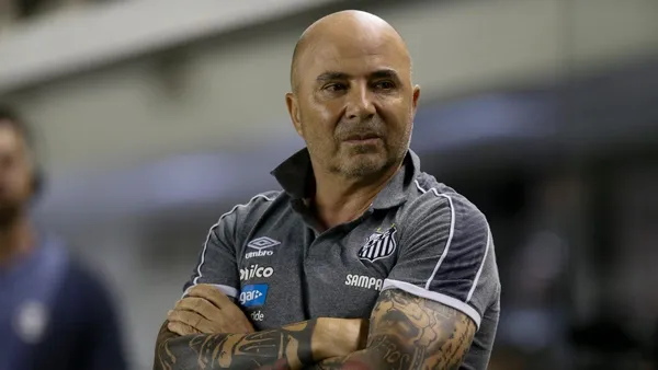 Sampaoli dejó de ser DT de Santos y lo ubican como elección para Ecuador