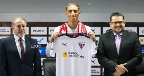 Santiago Scotto llegó como un todoterreno en Liga de Quito y aunque en los primeros partidos le costó actualmente ha demostrado ser uno de los líderes incluso ordenando la zaga de los albos