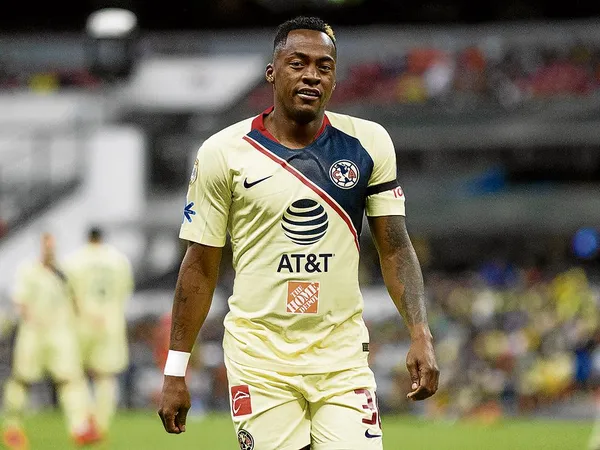 Se aleja la posibilidad que el volante ecuatoriano juegue junto a su hermano Romario