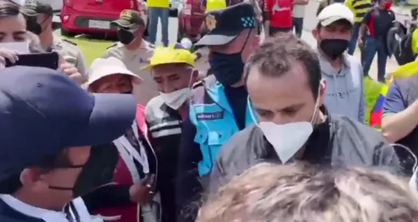 Se registran los primeros incidentes a las afueras del estadio Rodrigo Paz Delgado