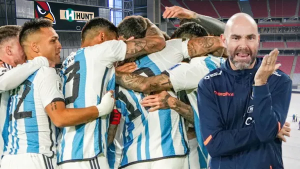 Selección Argentina y Félix Sánchez (Foto tomada de: Uni-Systems/El Canal del Fútbol/Selección Argentina)
