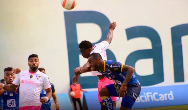 Si aplicaban el VAR, varias jugadas habrían tenido otro final entre LDU y Delfín