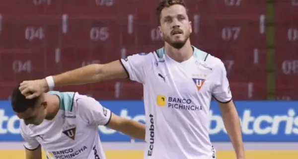 Tomás Molina volvió a brillar con luz propia ante Antofagasta y demuestra que puede ser el próximo 9 de LDU