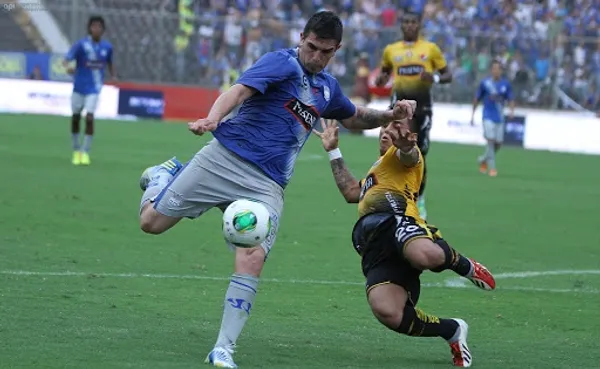 "Traca Traca" se gano el cariño de la hinchada en su paso por el "Bombillo"