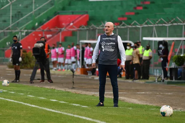 Tras el empate el entrenador de LDU habló sobre la razón por la que el equipo no se impuso al equipo colista del torneo