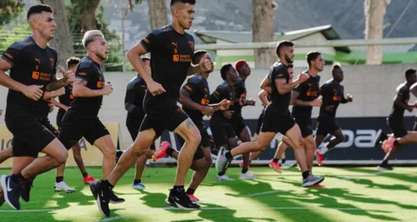 Un jugador debía presentarse a los entrenamientos de Liga de Quito pero nunca apareció. Informan que se cayó su fichaje para el 2022