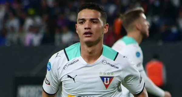 Un nuevo rumor apareció sobre una supuesta oportunidad para que Alexander Alvarado sea negociado al fútbol internacional