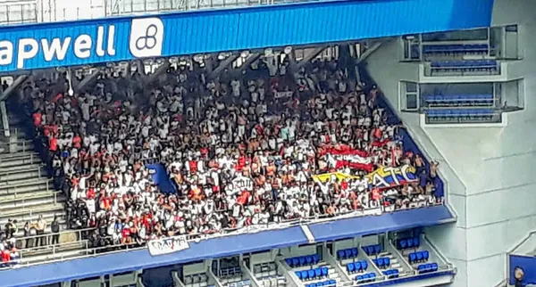 Un video se hace viral con una hincha que festejó el triunfo de la U