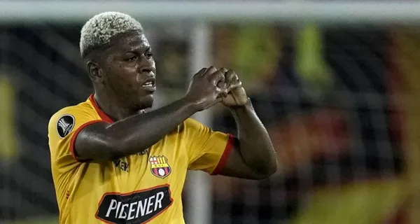 Uno de los jugadores más esperados para esta temporada se recuperó y demostró que está listo para romperla en Barcelona SC