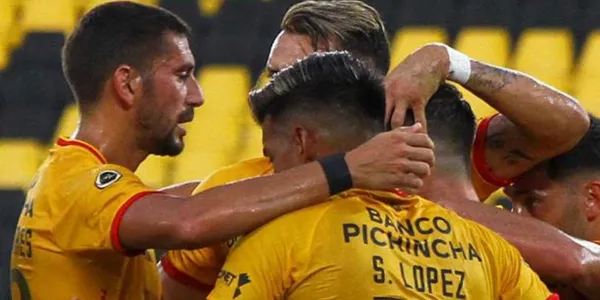 Uno de los jugadores que pasó por las filas de Barcelona SC recibió un gran empujón por parte de su mamá, quien intermedió para que su hijo pueda jugar