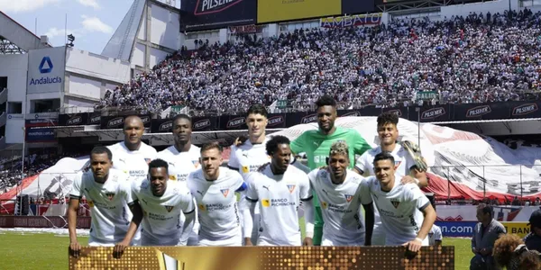 (VÍDEO) Así fue el recibimiento de los hinchas de Liga de Quito a su equipo