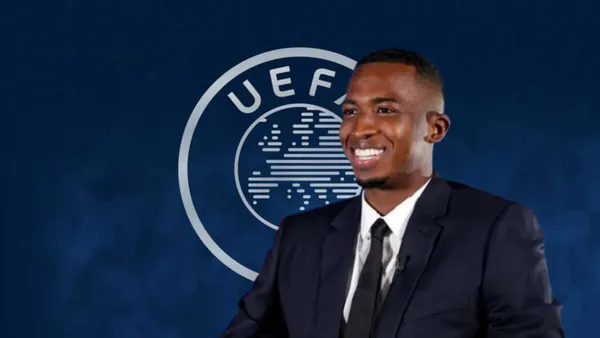 William Pacho jugador del PSG