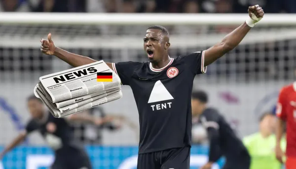 Willian Pacho con los colores del Eintracht Frankfurt.