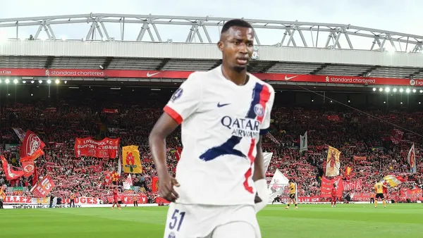 Willian Pacho hizo una jugada magistral ante un crack que pasó por el Liverpool