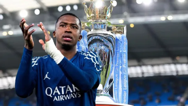 Willian Pacho jugador del PSG