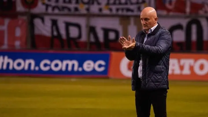 El entrenador uruguayo va por otro título con Liga de Quito.