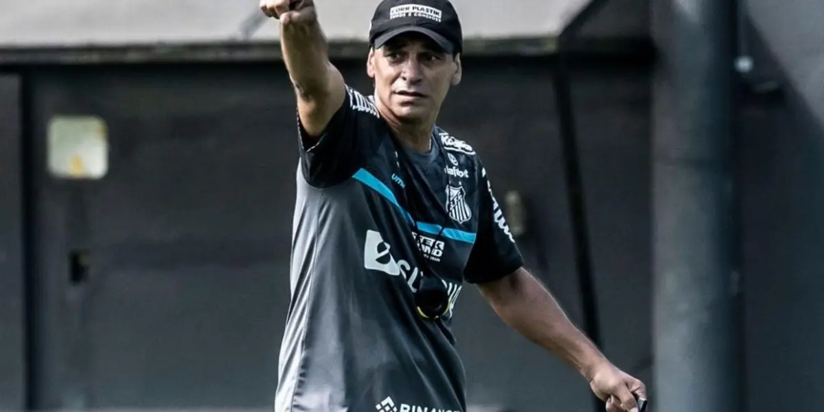 El Santos de Brasil tiene nuevo técnico y no ha ganado nada, los hinchas le ponen 2 meses