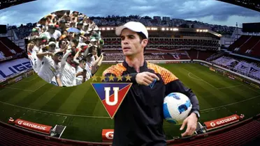 Josep Alcácer dirigiendo, hinchas de Liga de Quito. Foto tomada de: Liga de Quito/PES Logos