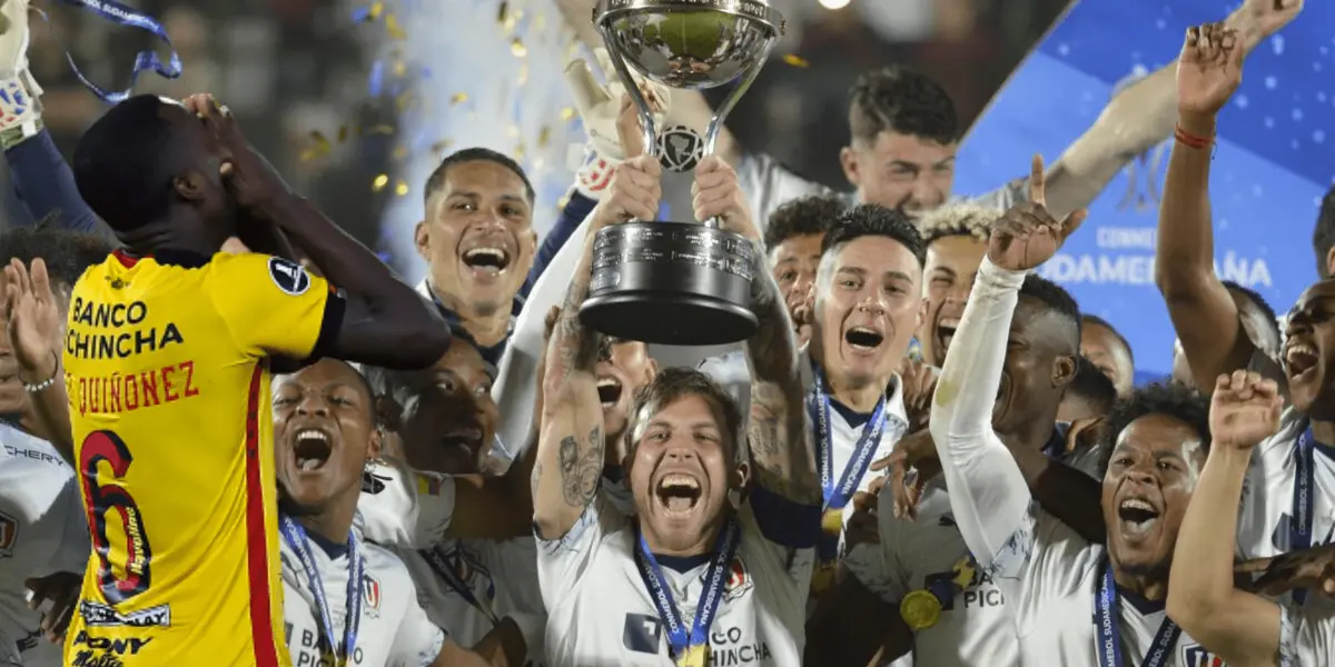 Liga de Quito regresó al país para el festejo