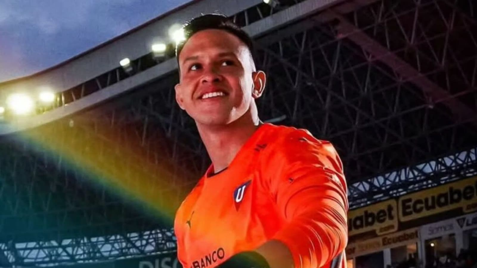 Gonzalo Valle arquero de LDU