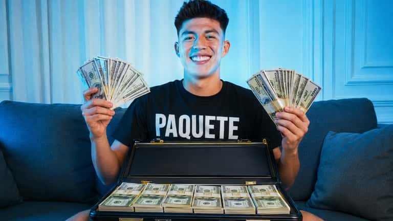 "Si llega una oferta por Villamil deben pagar bastante bien a LDU": Sacho Álvarez