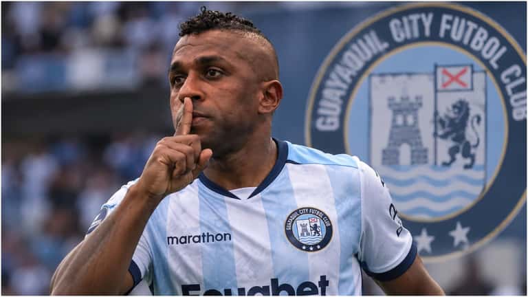 Miller Bolaños responde a las críticas de Emelec tras hacer jueguitos con Guayaquil City