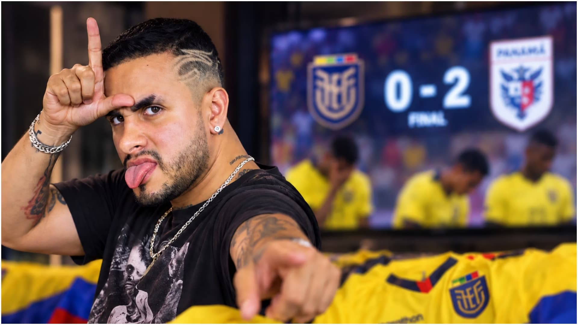Mike Máquina del Mal se burla de Ecuador
