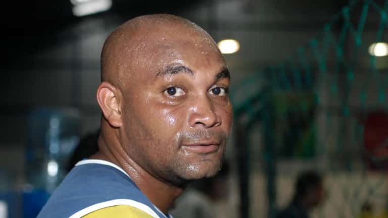 Falleció Raúl Guerrón, ex jugador de fútbol y seleccionado de Ecuador