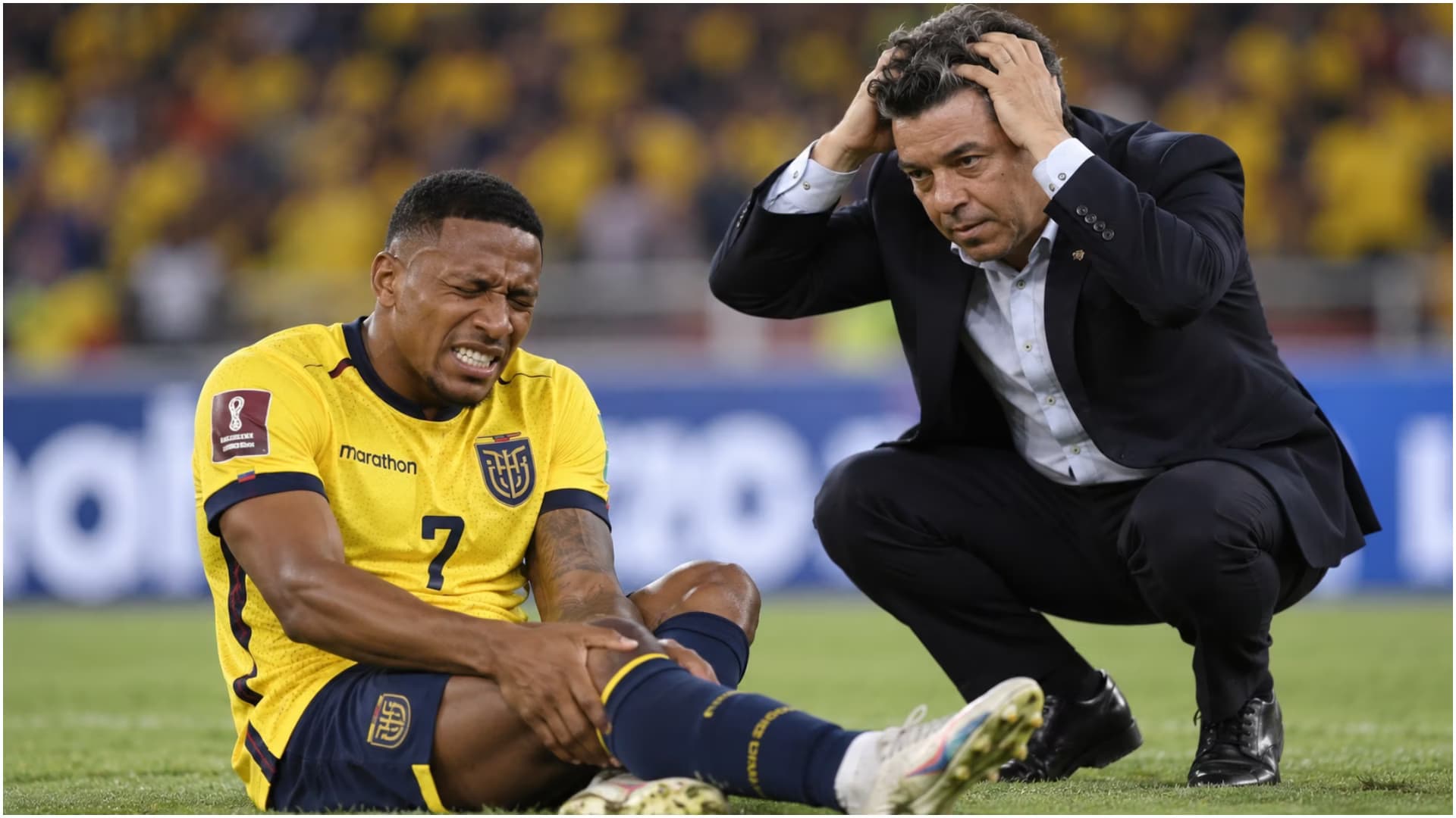 Marcelo Gallardo y Pervis Estupiñán en la Tri