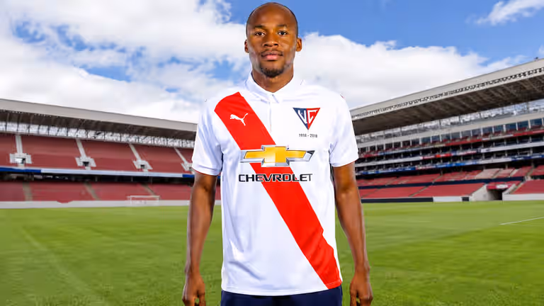 Julio Angulo, uno de los peores fichajes de LDU, actualmente juega en Segunda Categoría