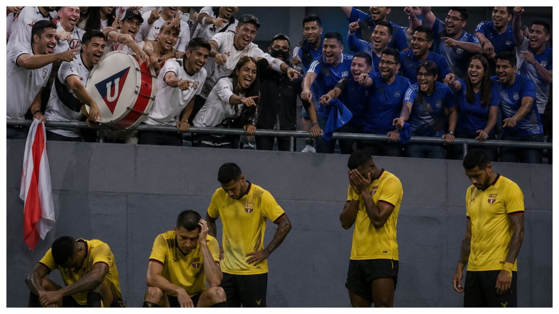 Hinchas de Liga y Emelec se burlan de Barcelona