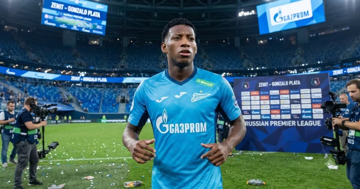 Gonzalo Plata con la camiseta del Zenit