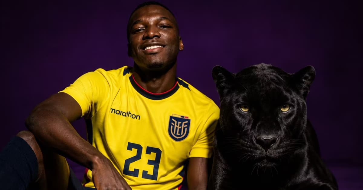 Moisés Caicedo con una pantera
