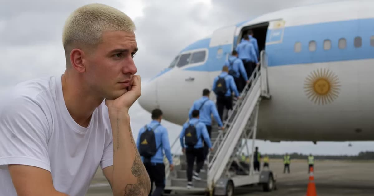 Franco Mastantuono viendo como otros jugadores se van