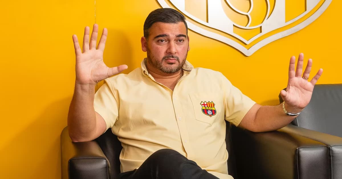 Antonio Álvarez en la oficina de Barcelona SC