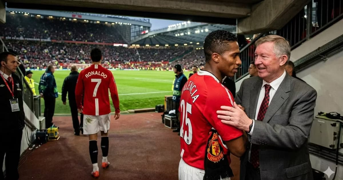 Antonio Valencia con Alex Ferguson y CR7