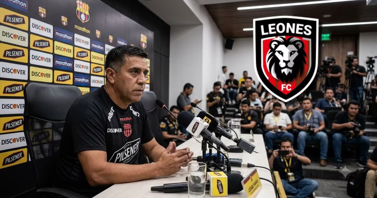 César Farías hablando de Leones FC ante los medios