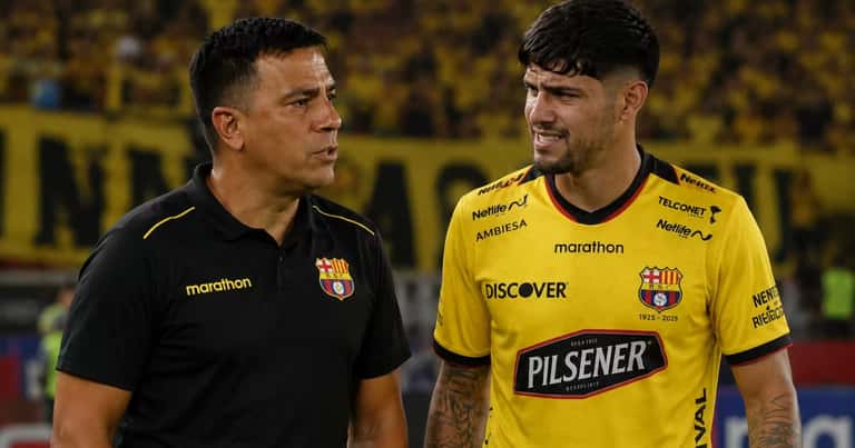César Farías respalda a Sergio Díaz: destaca su talento y espera recuperarlo físicamente